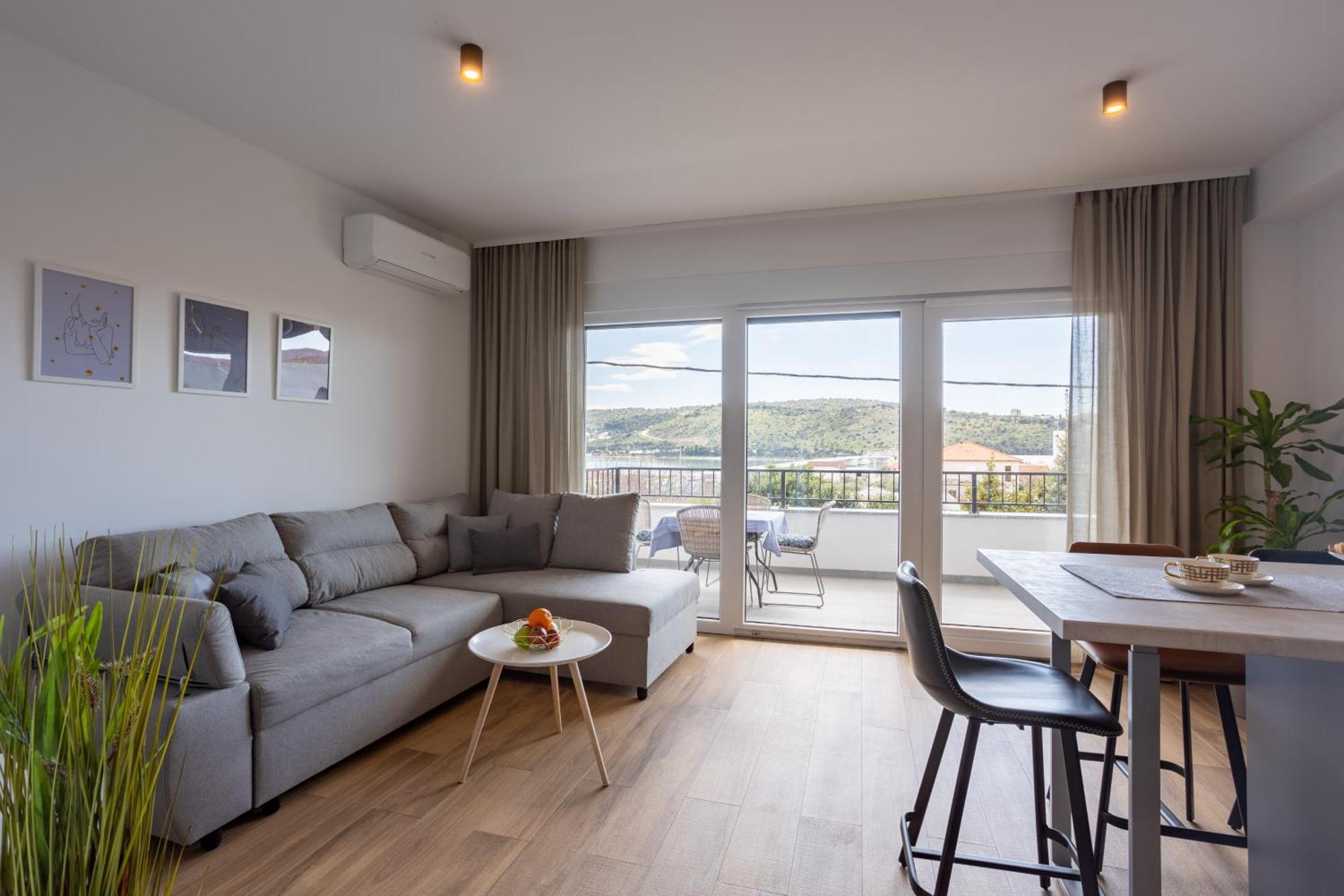 Appartement La Petit à Trogir Extérieur photo